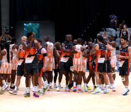 Title: London Giants Men vs World Strikers | Context: Game | Event: 2026 EMMNA UK Nationals | Event date: 2026-08-30 | Start time: 17:40 | Venue: Loughborough | Division: Men's | Court: SDW 1 | Teams: London Giants Men vs World Strikers | Website: https://sw11photos.co.uk