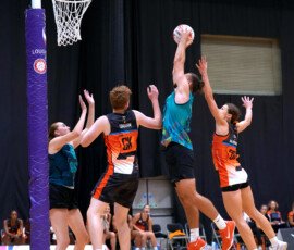 Title: London Giants vs Stunts OG's | Context: Game | Event: 2026 EMMNA UK Nationals | Event date: 2026-08-30 | Start time: 16:00 | Venue: Loughborough | Division: Mixed | Court: SDW 1 | Teams: London Giants vs Stunts OG's | Website: https://sw11photos.co.uk